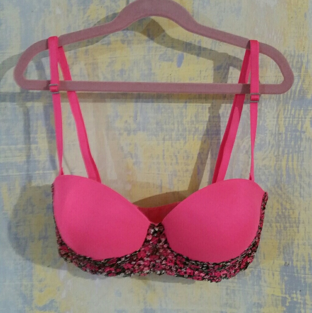 PINK Victoria's Secret push-up bra size 34D